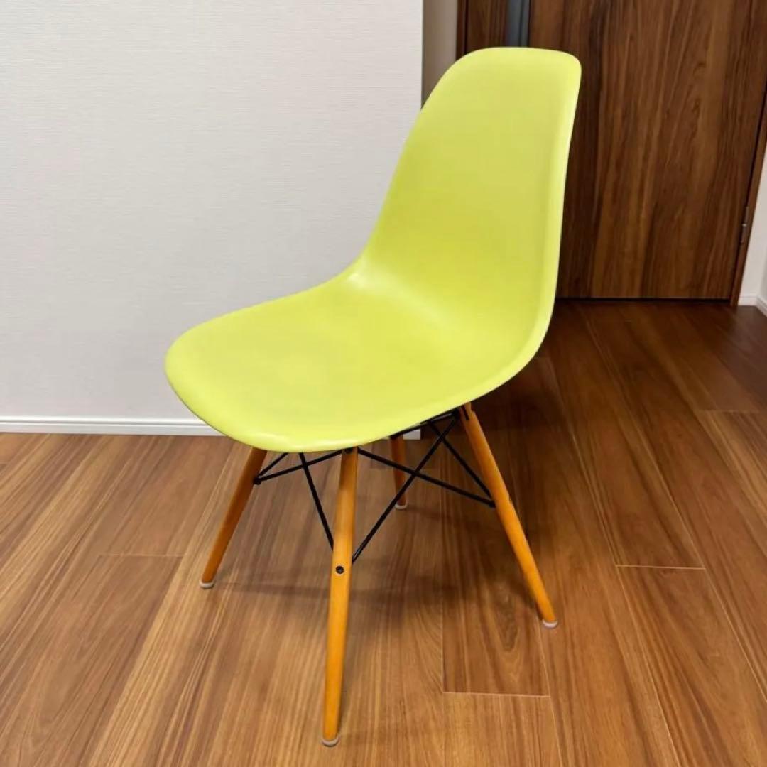 vitra｜イームズ サイドシェルチェア（イエロー系）