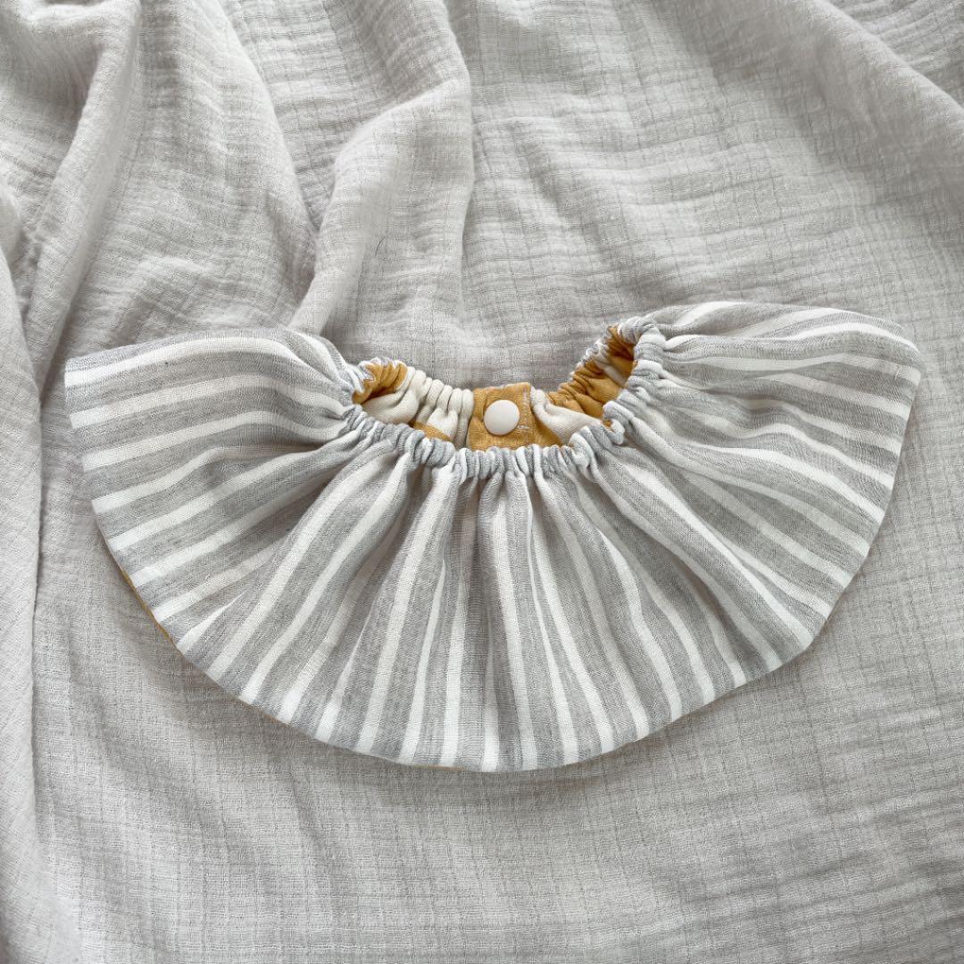 再販★まるまるイエロー×グレーストライプ★ ハンドメイド　リバーシブル　スタイ