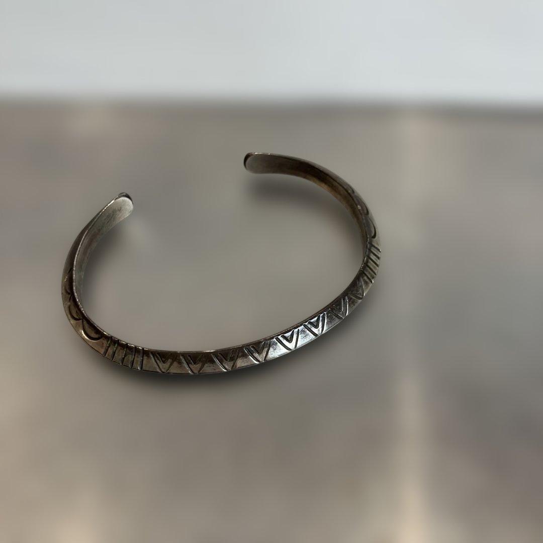 NAVAJO ナバホ シルバー バングル インディアンジュエリー T23m