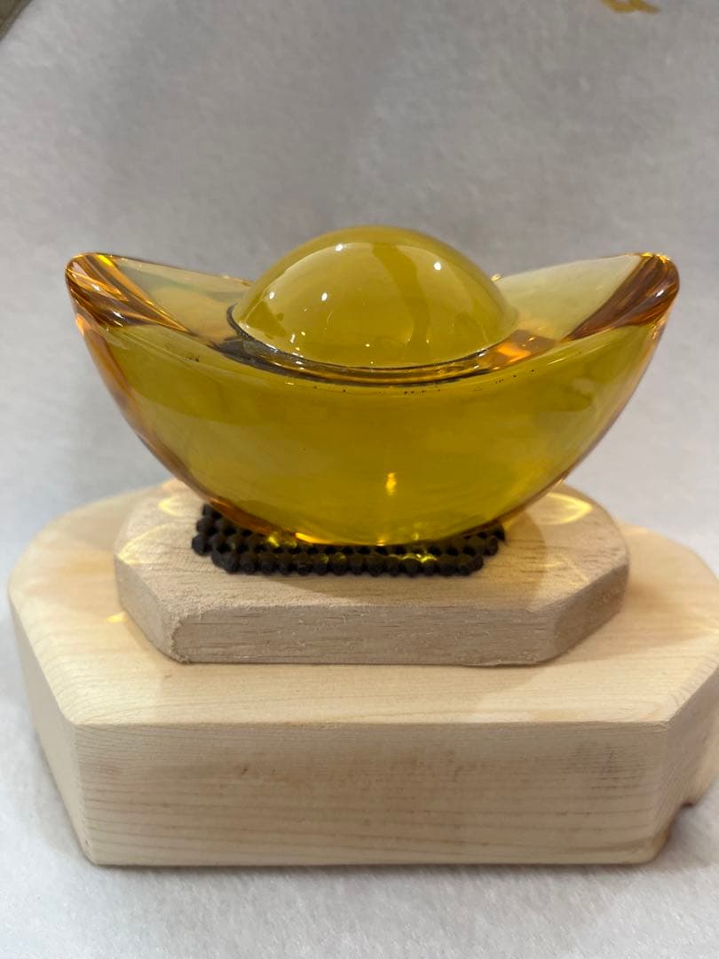 水晶の元宝　金運アップ　北西方に吉