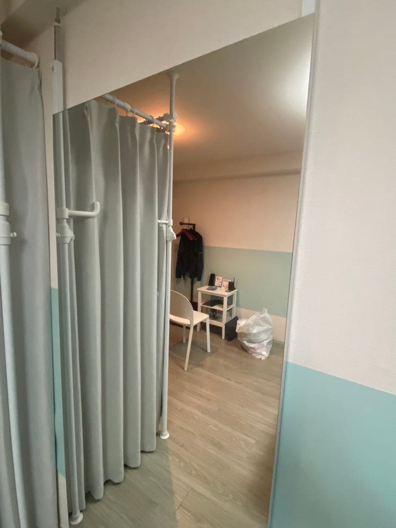 大型　鏡　壁ミラーつっぱりタイプ（つっぱりミラー）