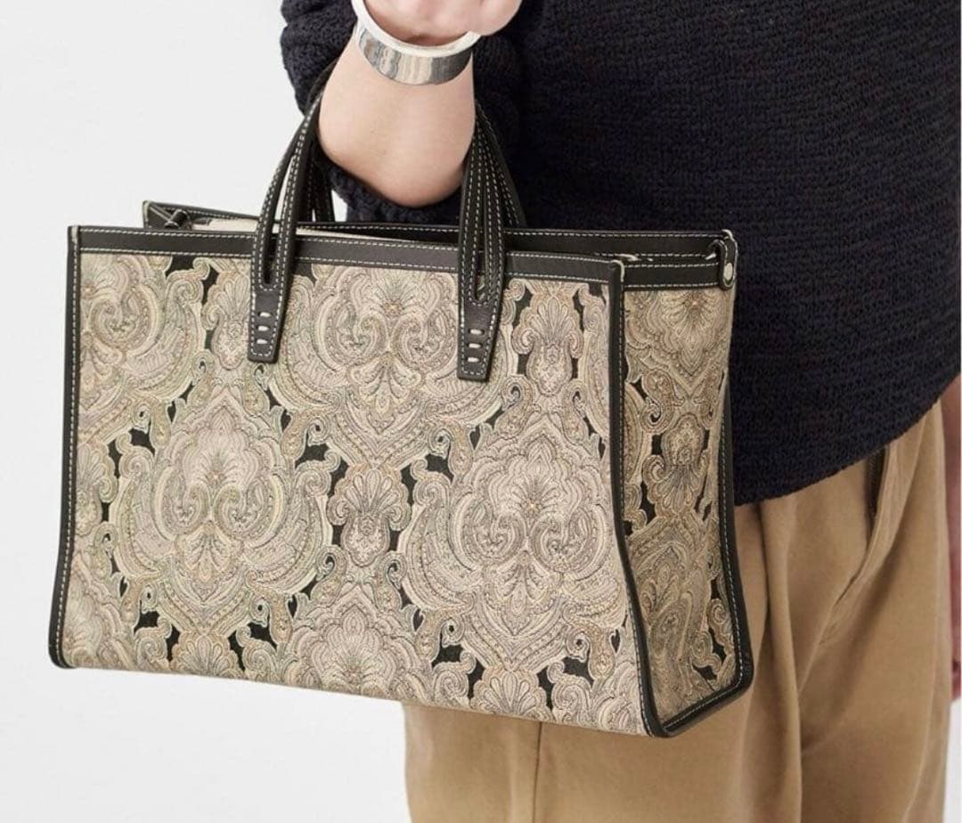 値下げしました★A VACATION★バッグ★送料無料