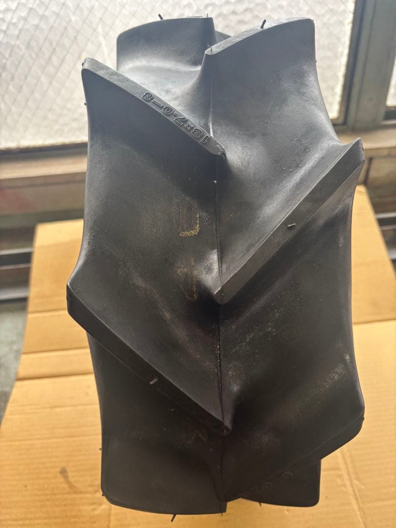 バインダー用タイヤ18/7.0/8