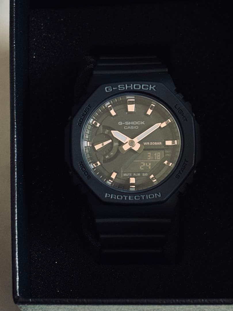 G-SHOCK GMA-S2100-1AJF カーボンコアガード美品