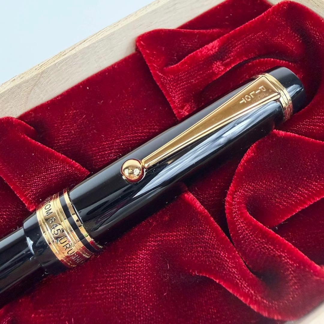 美品 PILOT パイロット 漆 カスタム 845 ペン先18K 万年筆