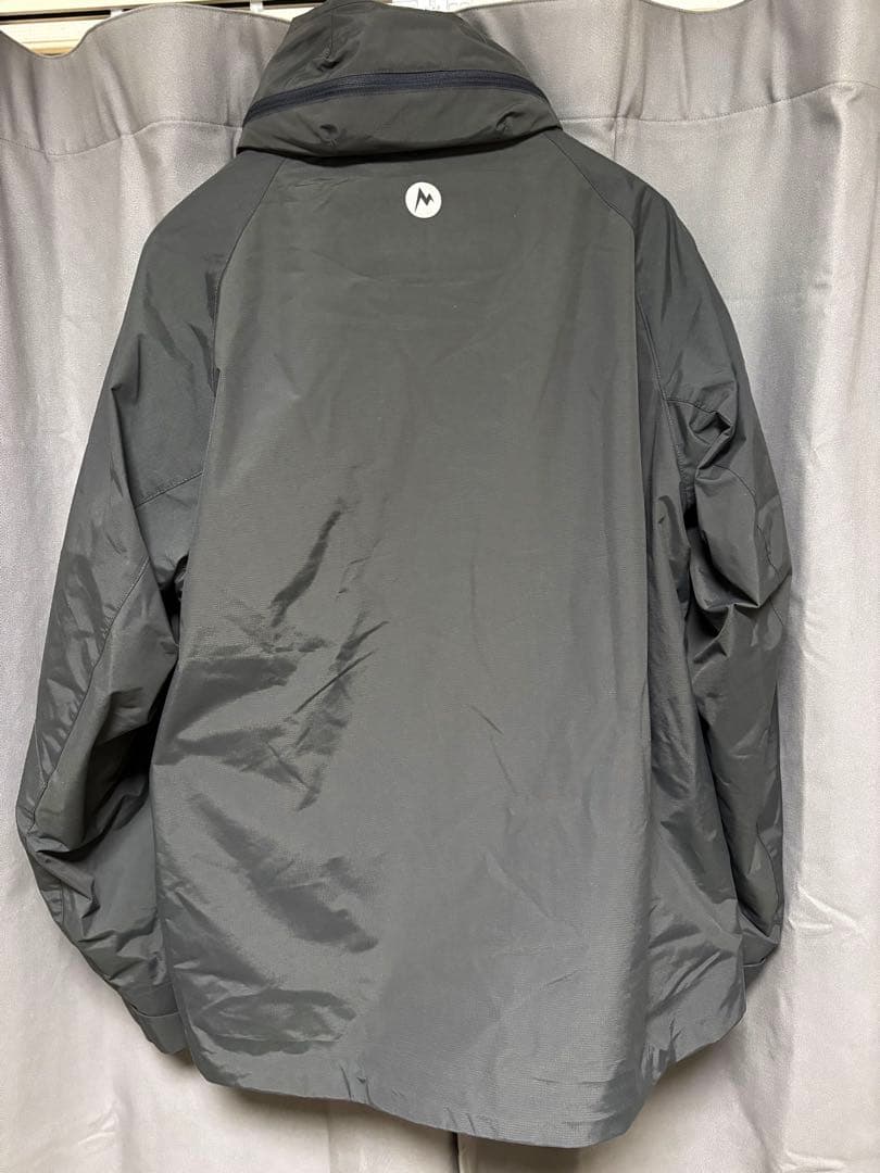 【1/4終了】Marmot GLR 2-IN1 シェルジャケット