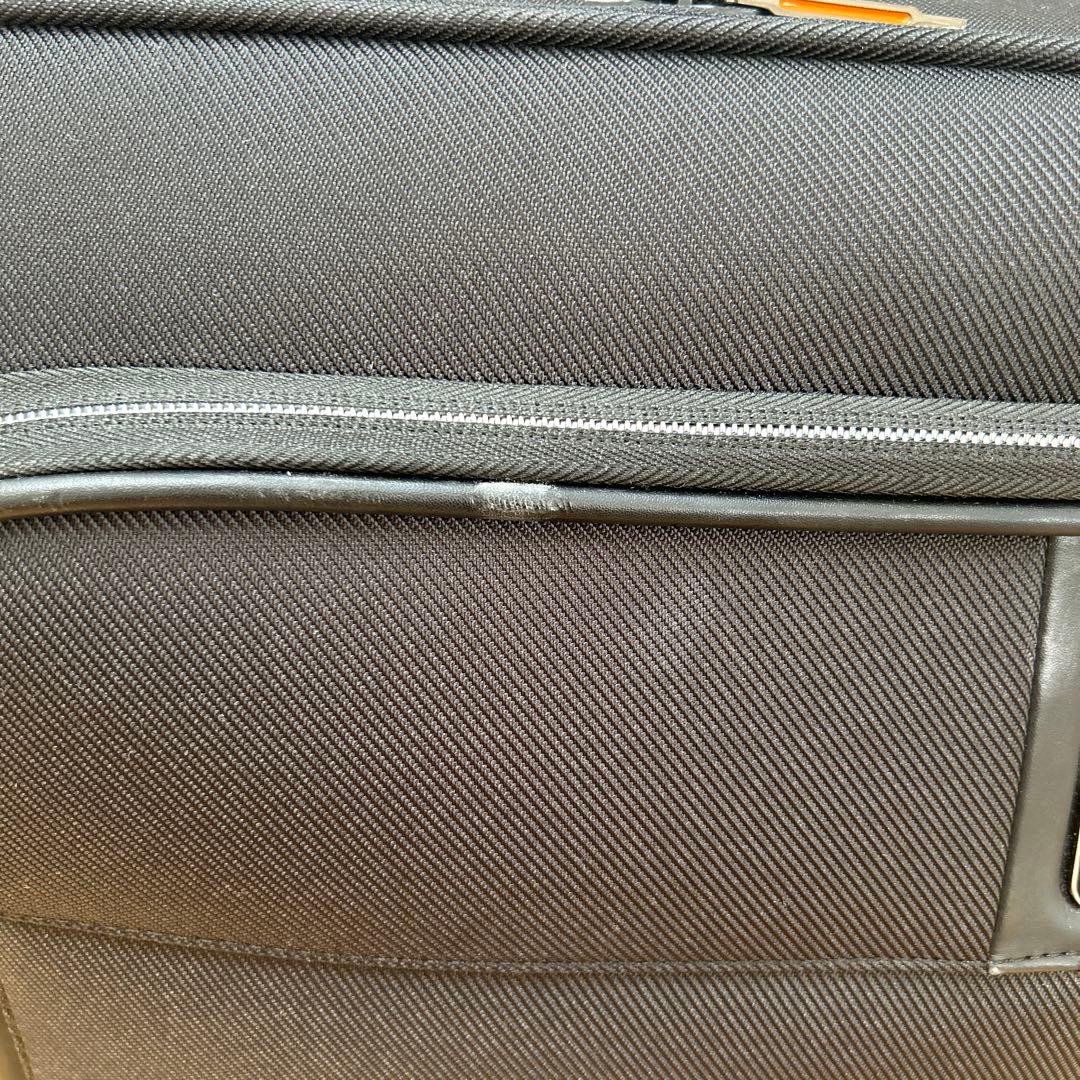 Samsonite 黒 キャリーケース　機内持ち込み可能