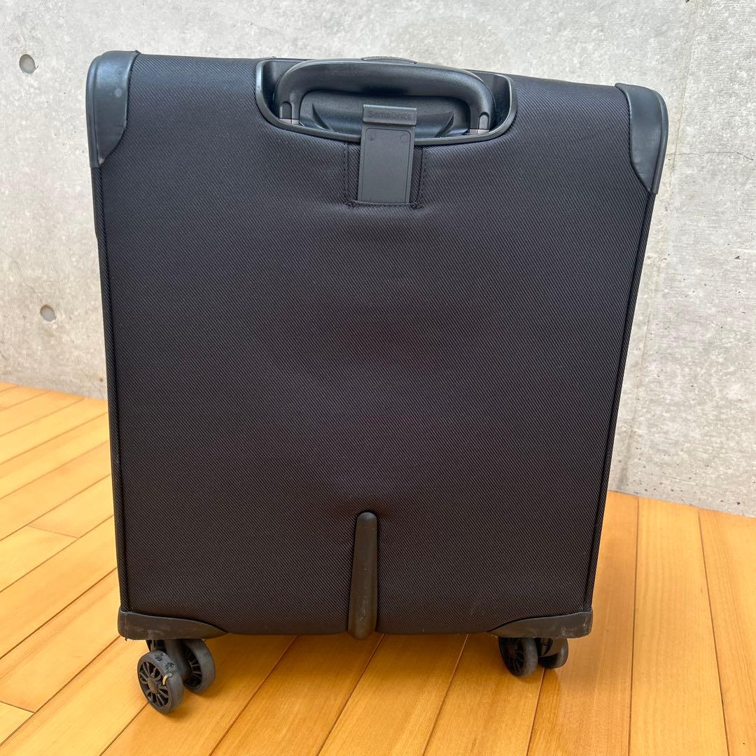 Samsonite 黒 キャリーケース　機内持ち込み可能