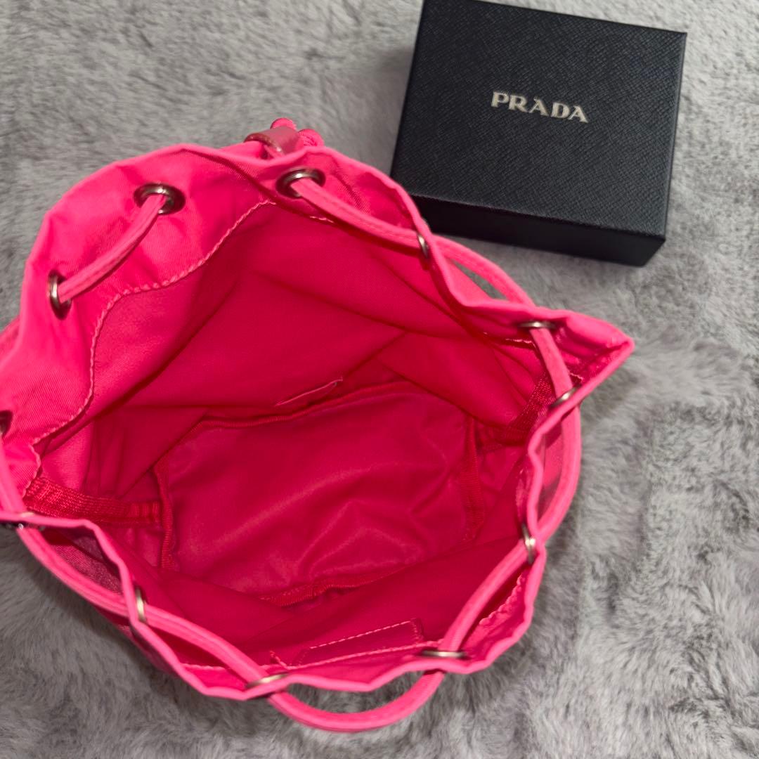 し*け様 本日限定オークション✨PRADA ナイロン 巾着 ピンク 正規品 ミニ