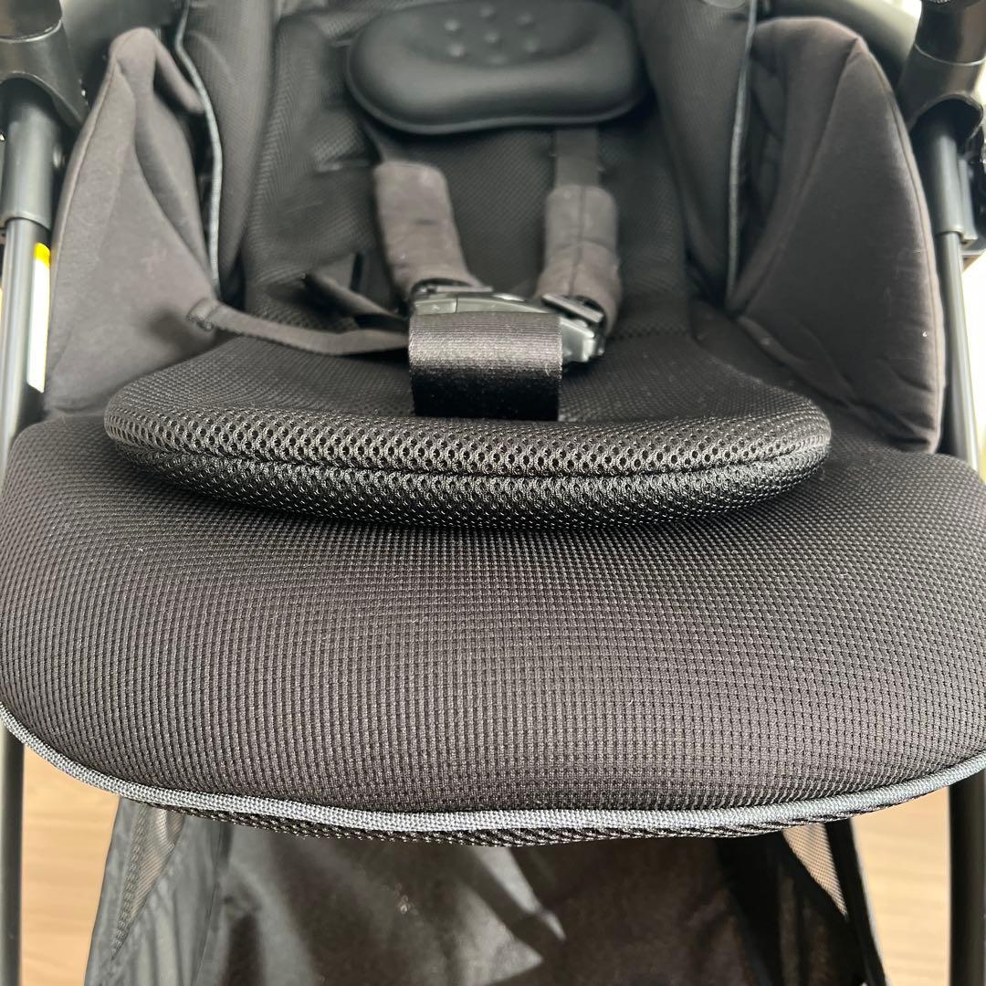 【美品】アップリカ　LUXUNA C FREE ラクーナクッションフリー