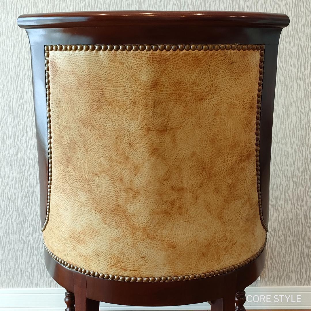 希少　ヒッコリーチェア　キャスター付き　クラシック家具　太鼓鋲②