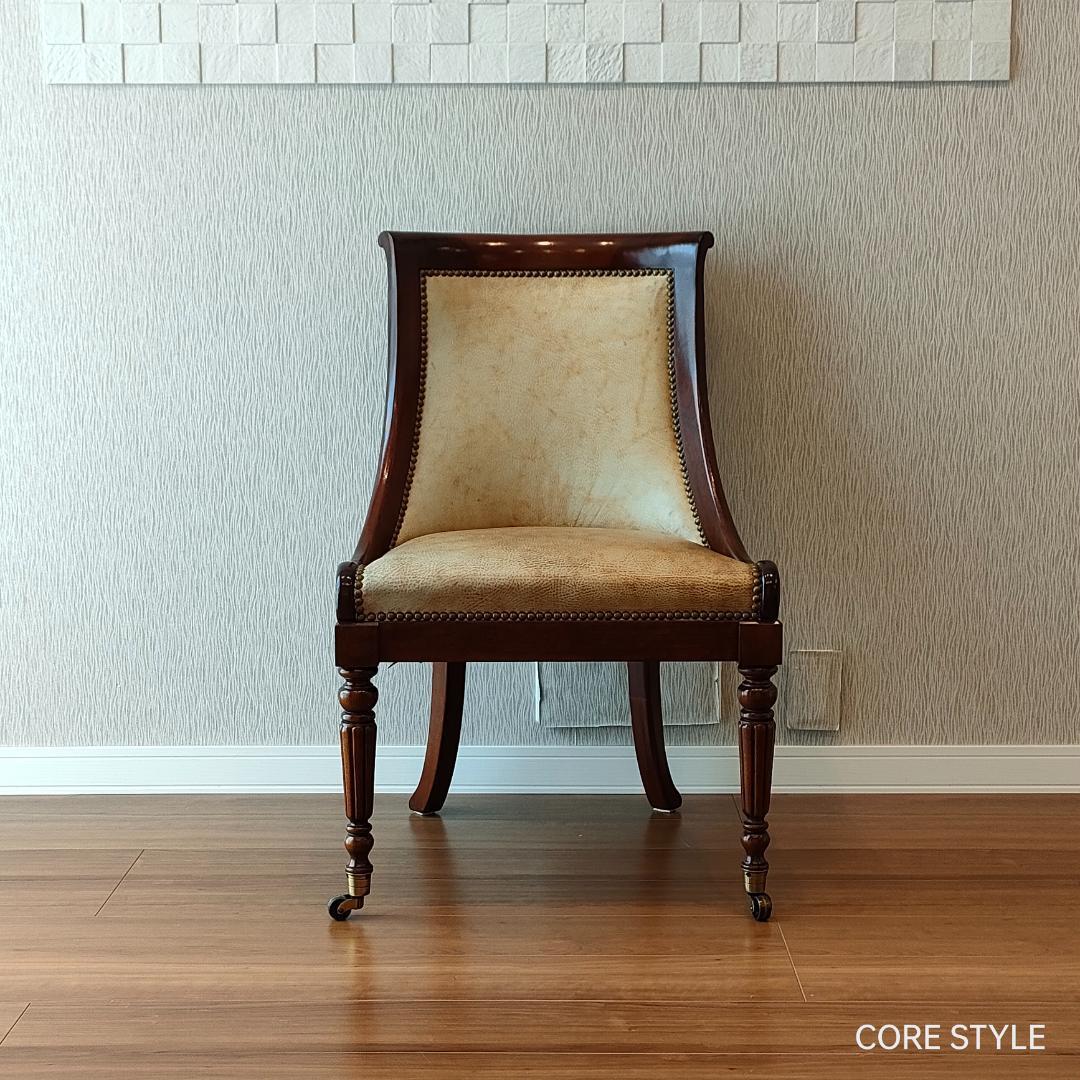 希少　ヒッコリーチェア　キャスター付き　クラシック家具　太鼓鋲②