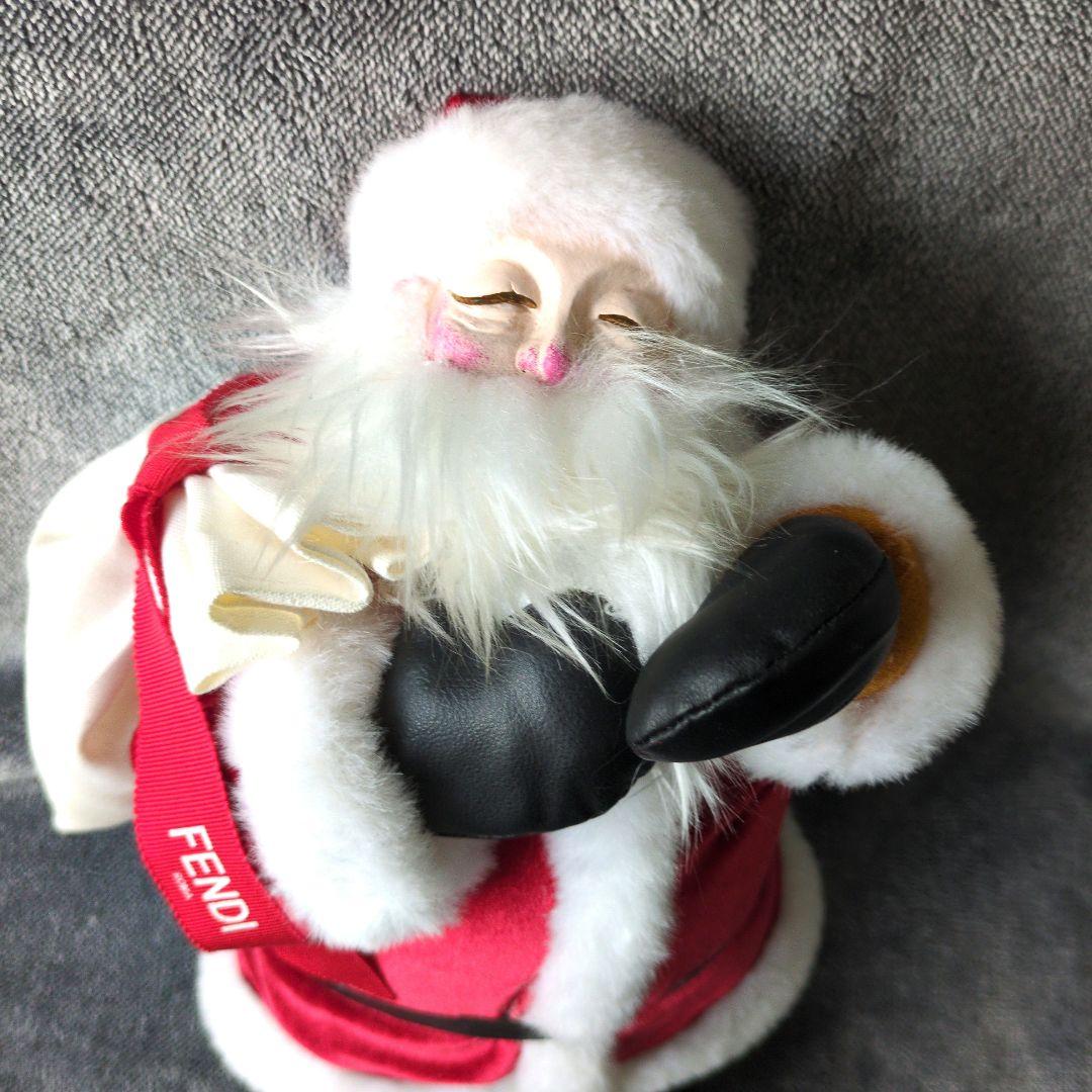 FENDI　非売品サンタクロース人形　フィギュア