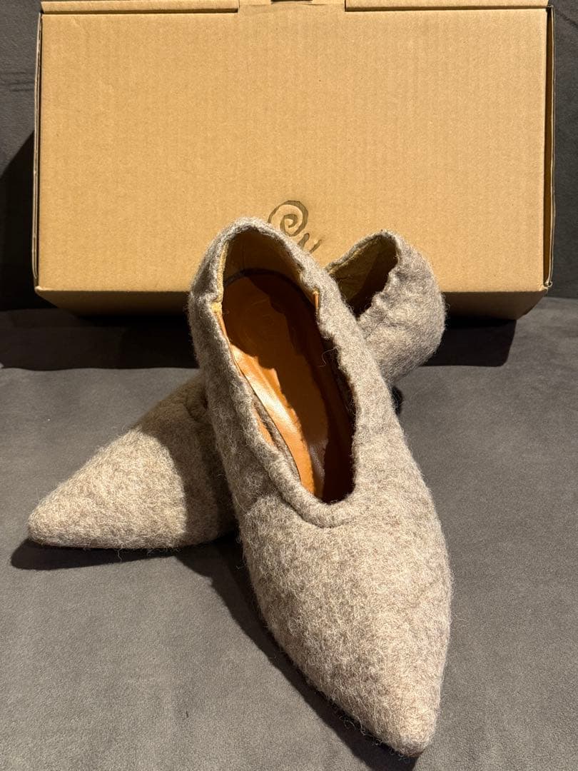 6 (ROKU) OE POINTED FELT PPS フェルト パンプス