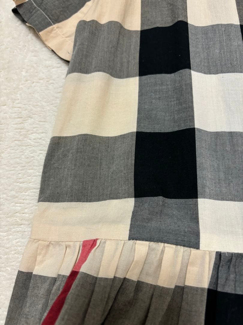 バーバリー　8y128cm 半袖ワンピース