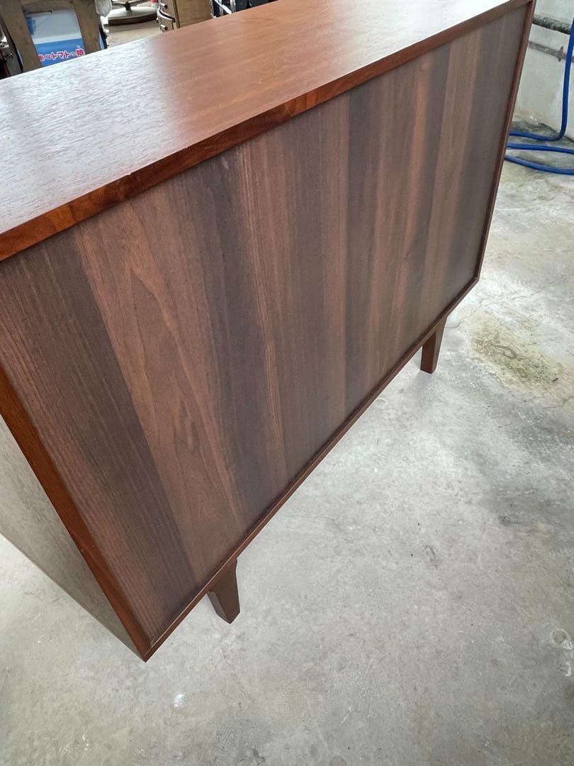 北欧　人気のチェスト　サイドボード　無垢材