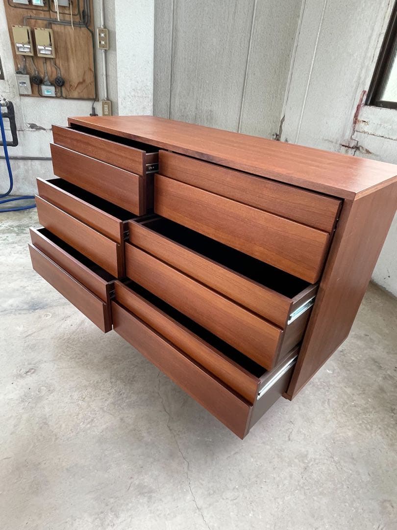 北欧　人気のチェスト　サイドボード　無垢材