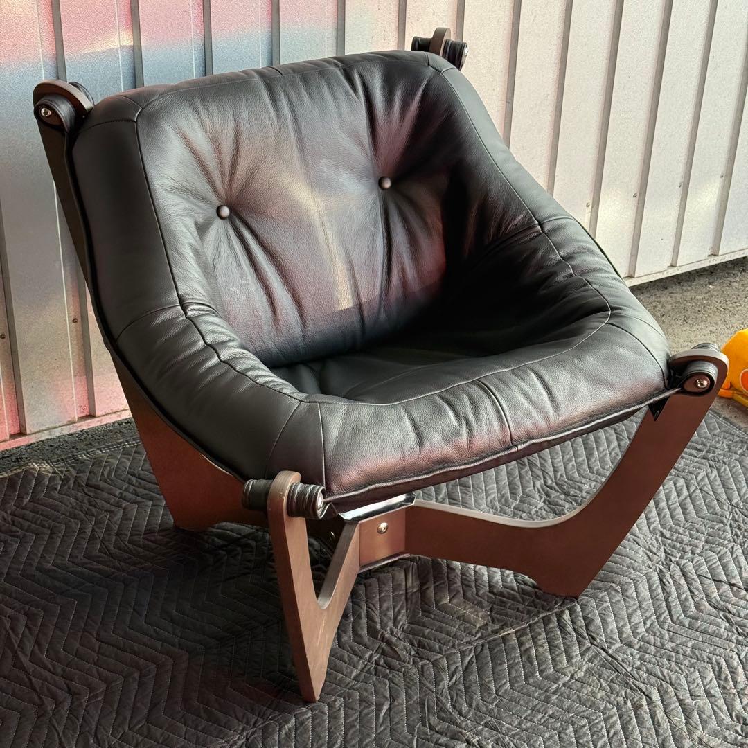 ギャラクシー ルナ ローバック パーソナルチェア 革張 ブラック　本革