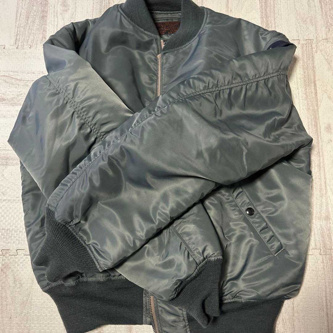 バズリクソンズ　フライトジャケットMA-1ジャケット