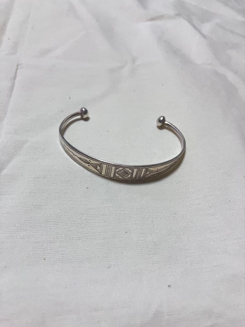 トゥアレグシルバー バングル Tuareg