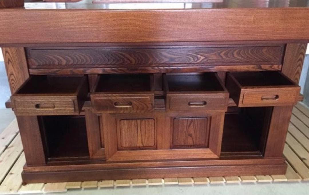 囲炉裏テーブル　（7点中１点目）