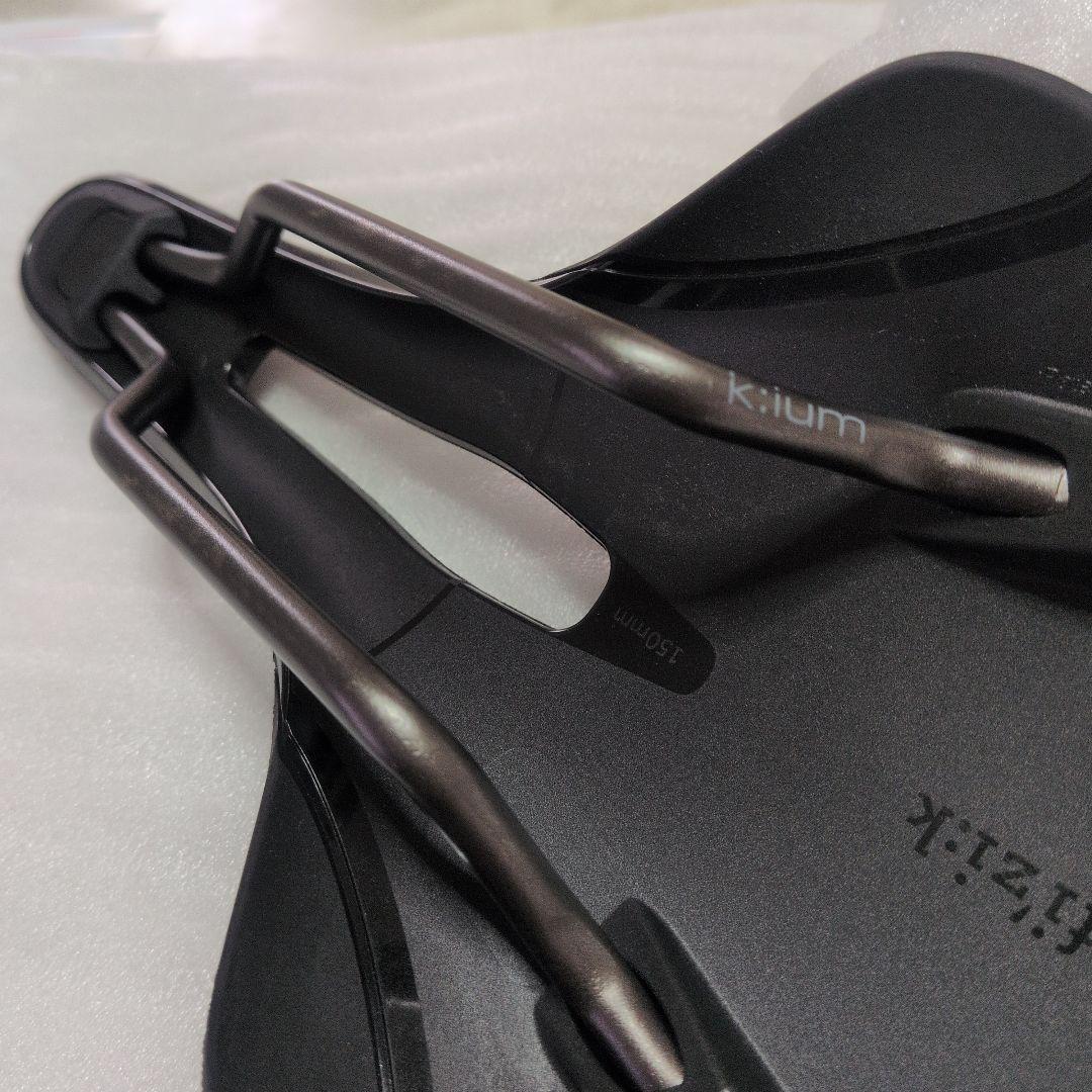 フィジーク サドル ヴェント アンタレス R3 kiumレール 幅150mm