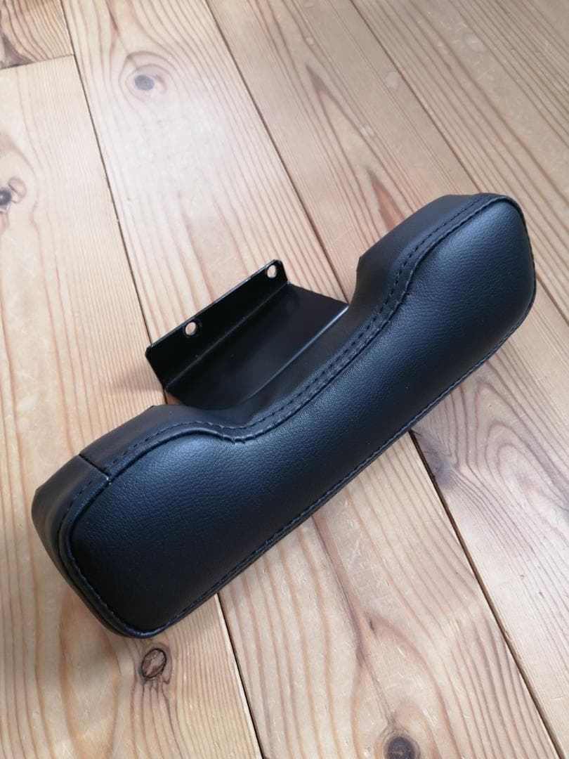 ★OGUshow　200系ハイエース・アームレスト　ハイタイプセット送料込★