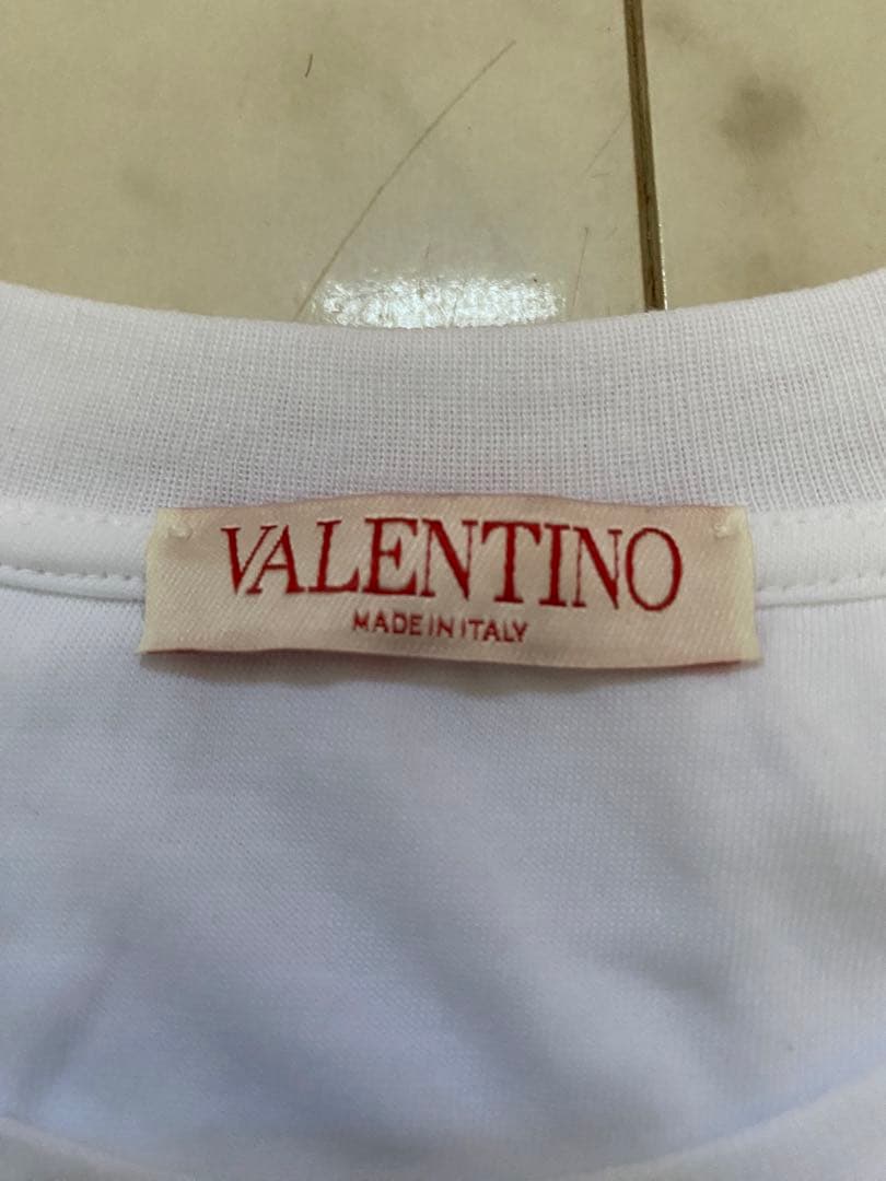 valentino ロゴTシャツ　新品未使用タグ付き　国内正規販売店購入