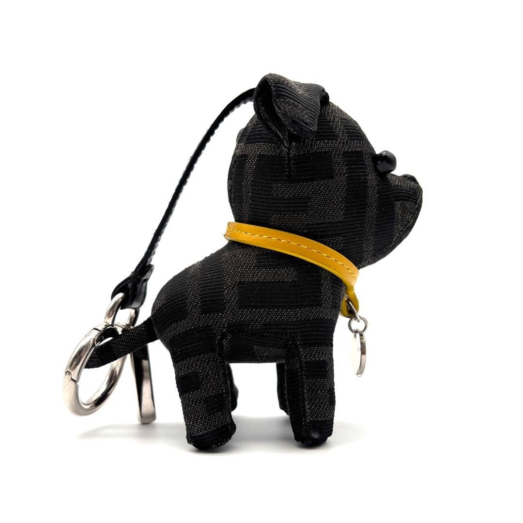未使用保管品 フェンディ 犬 ドッグ チワワ バッグチャーム ズッカ FF 黒