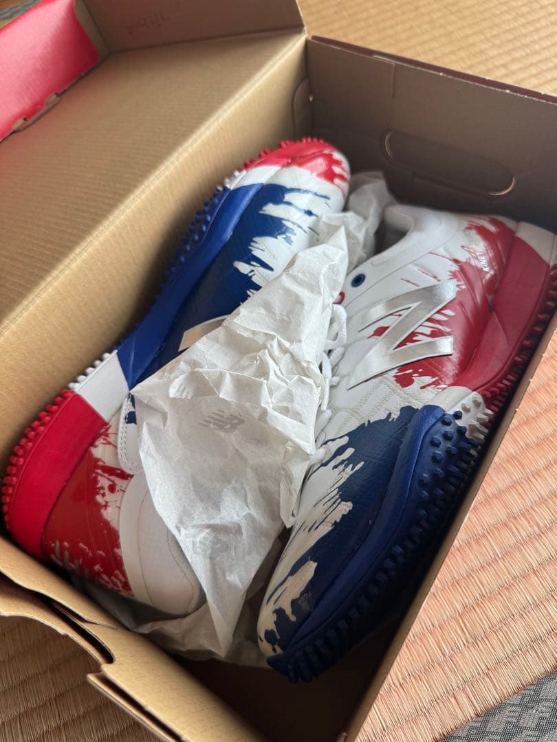 【新品未使用】ニューバランス　野球　トレーニングシューズ