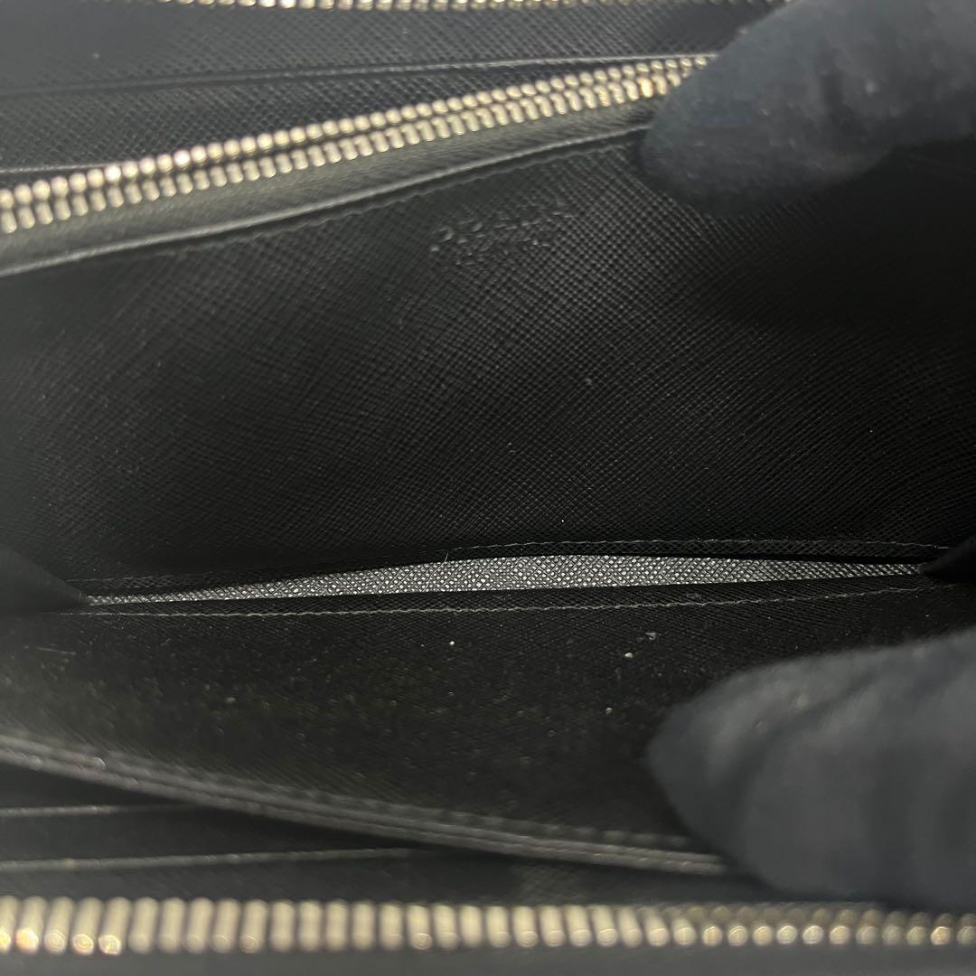 希少✨プラダ 長財布 ラウンドファスナー ストライプ サフィアーノ ブラック