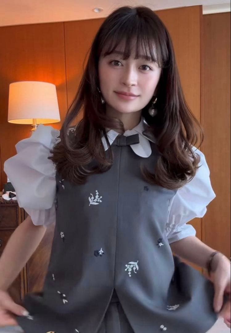 【新品未使用】Bibiy. CORA PUFF BLOUSE ホワイト 最終価格