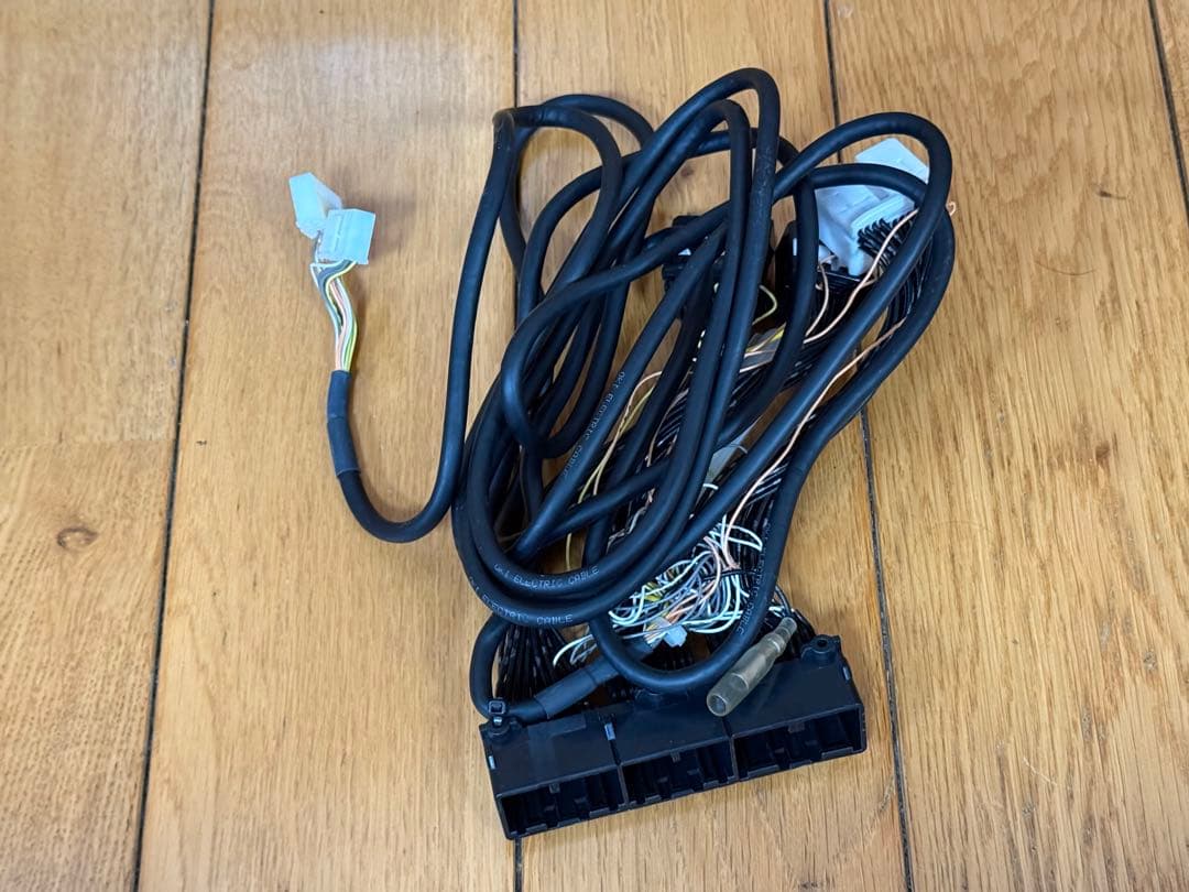 レクサス　LS用　エアサスコントローラー