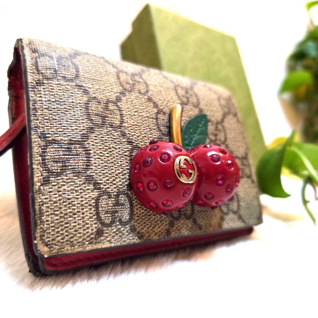 美品 GUCCI　さくらんぼ　GGスプリーム　レザー　チェリー
