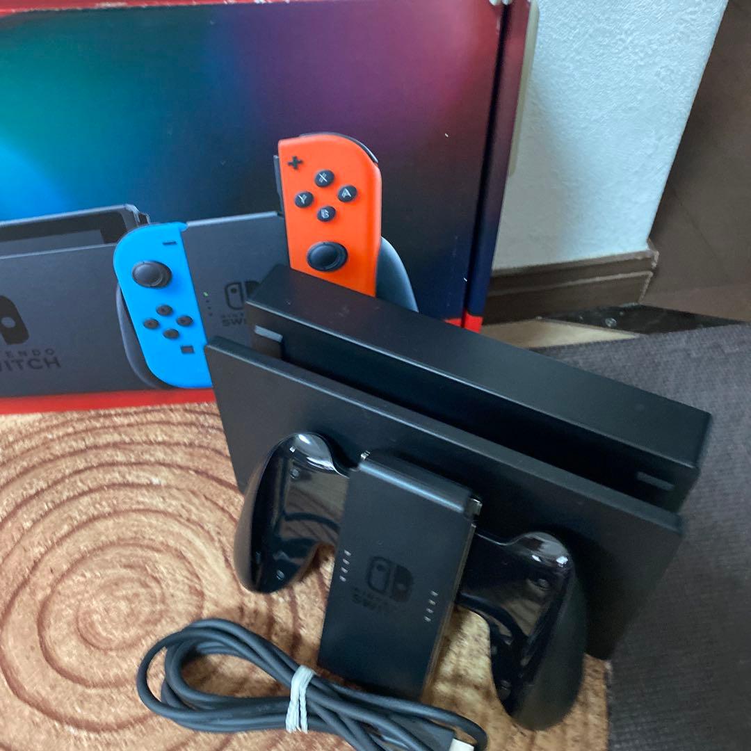 Nintendo Switch ニンテンドースイッチ本体　ネオン ①