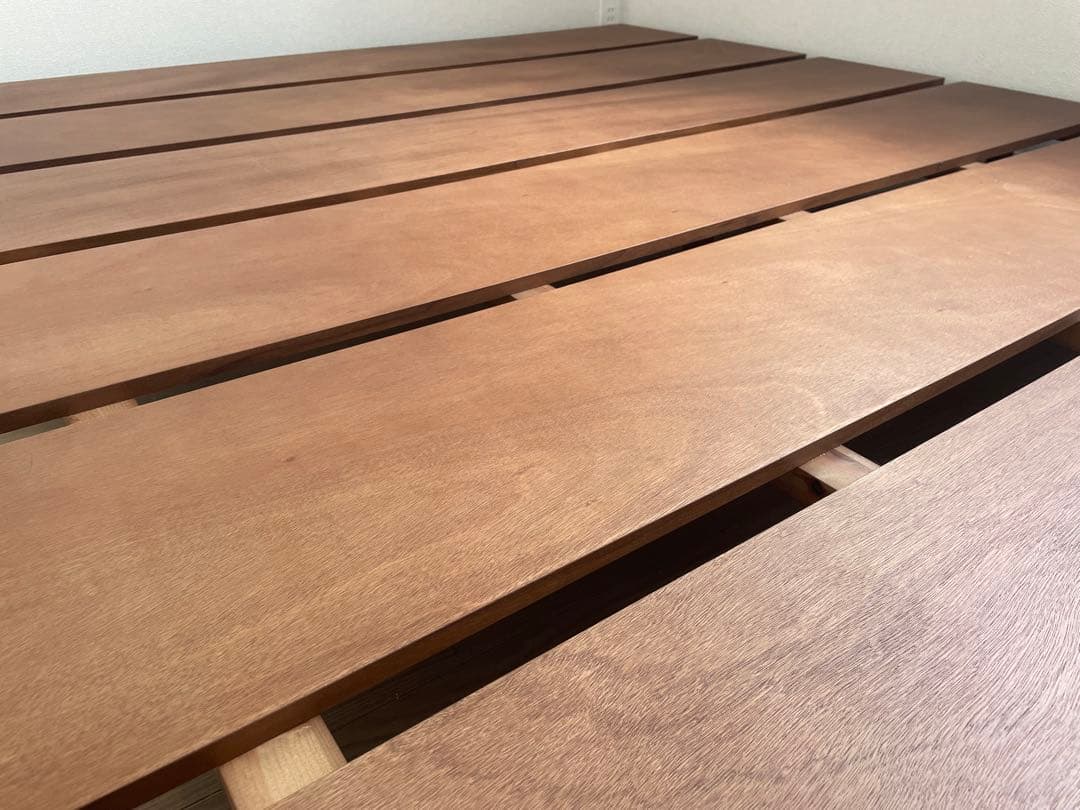 【2/6まで価格】【直接引き取り価格】クイーンサイズベッドフレーム