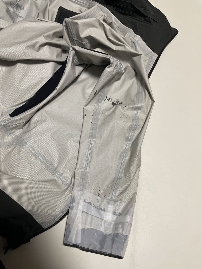 DESCENTE ALLTERRAIN デサント ハードシェルジャケット