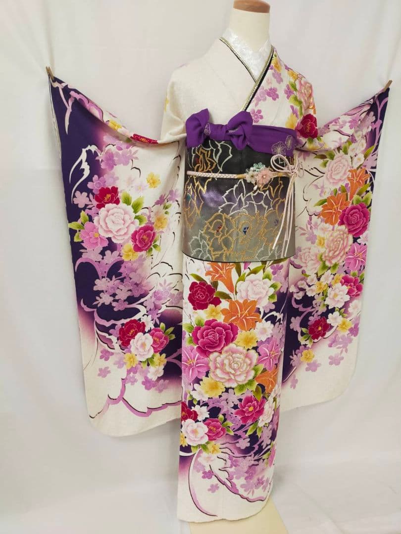 売約済み【WA-Modern】★★正絹　振袖　3点セット(振袖袋帯長襦袢)★★