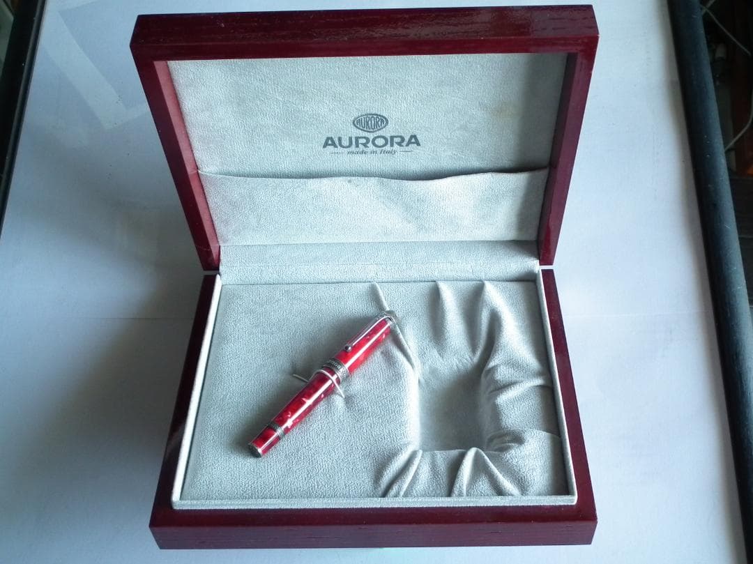 AURORAアウロラ　85周年記念万年筆レッド