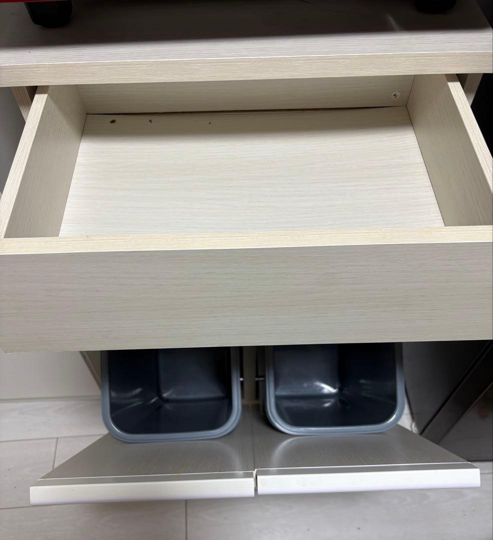 ホワイト収納キャビネット 引き出し付き　ゴミ箱　分別