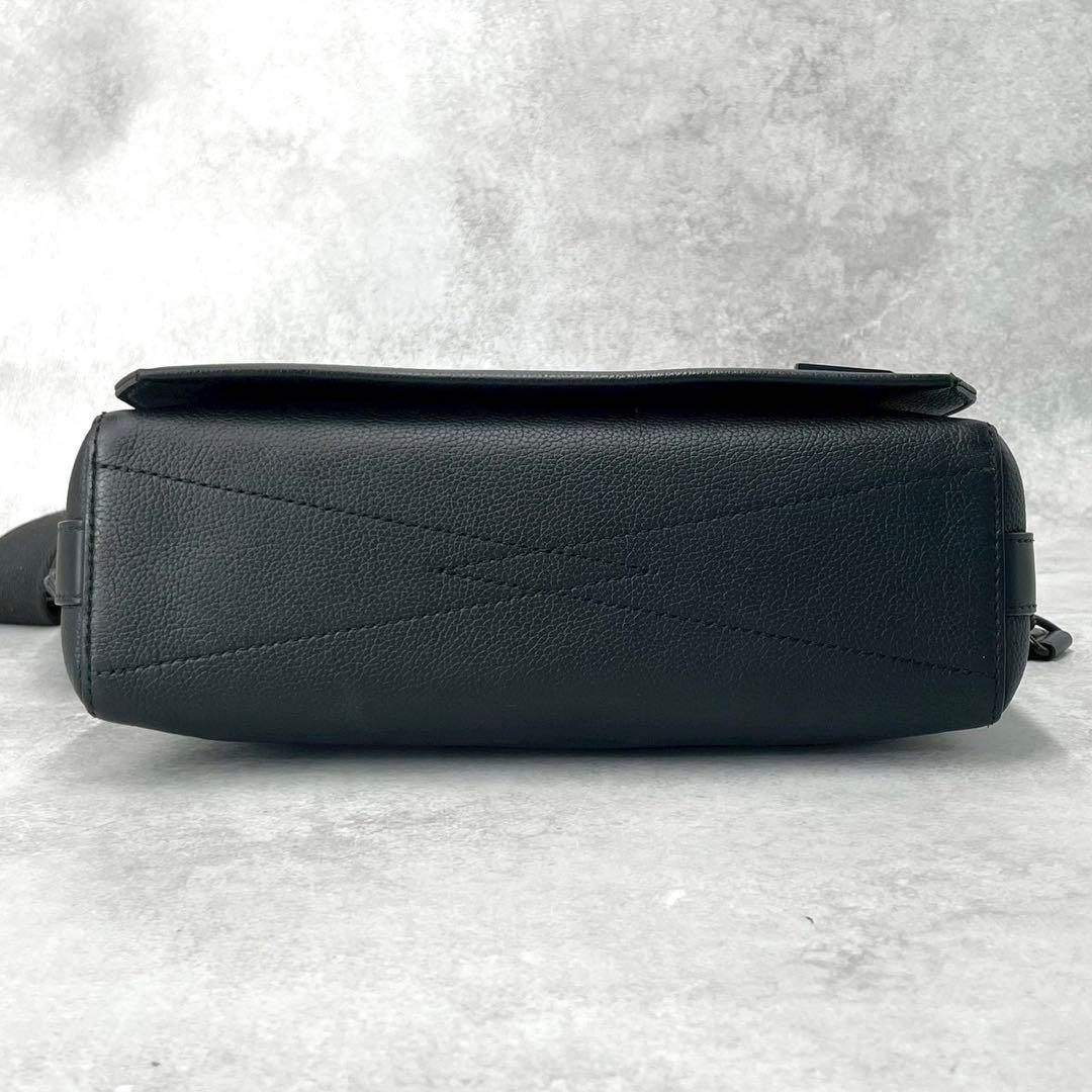 【極美品】ルイヴィトン アエログラム テイクオフメッセンジャー トリヨン 黒