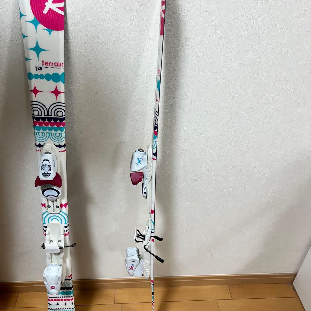 ROSSIGNOL ジュニア用スキー板 128cm ストック2セット付き