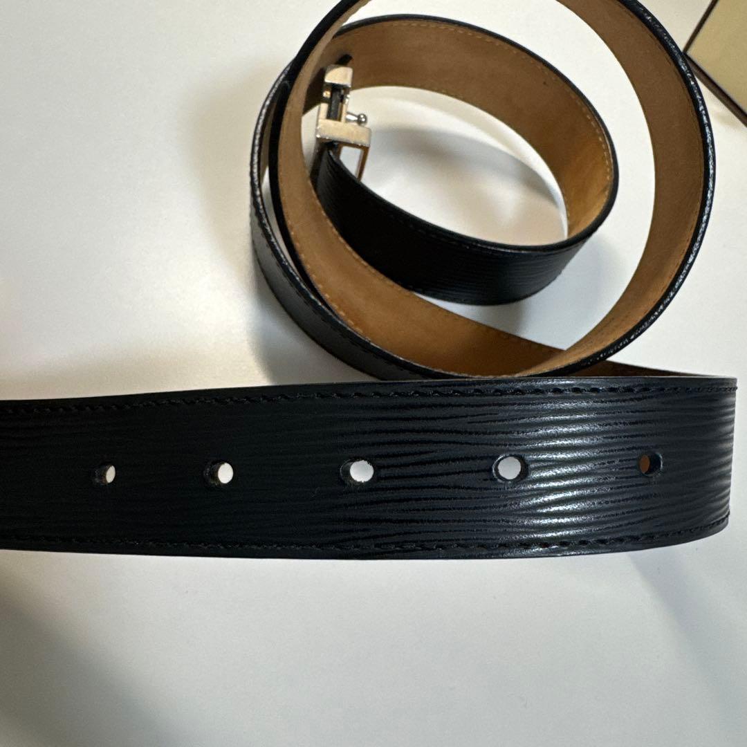 Louis Vuitton エピ サンチュール イニシャルベルト　95/38