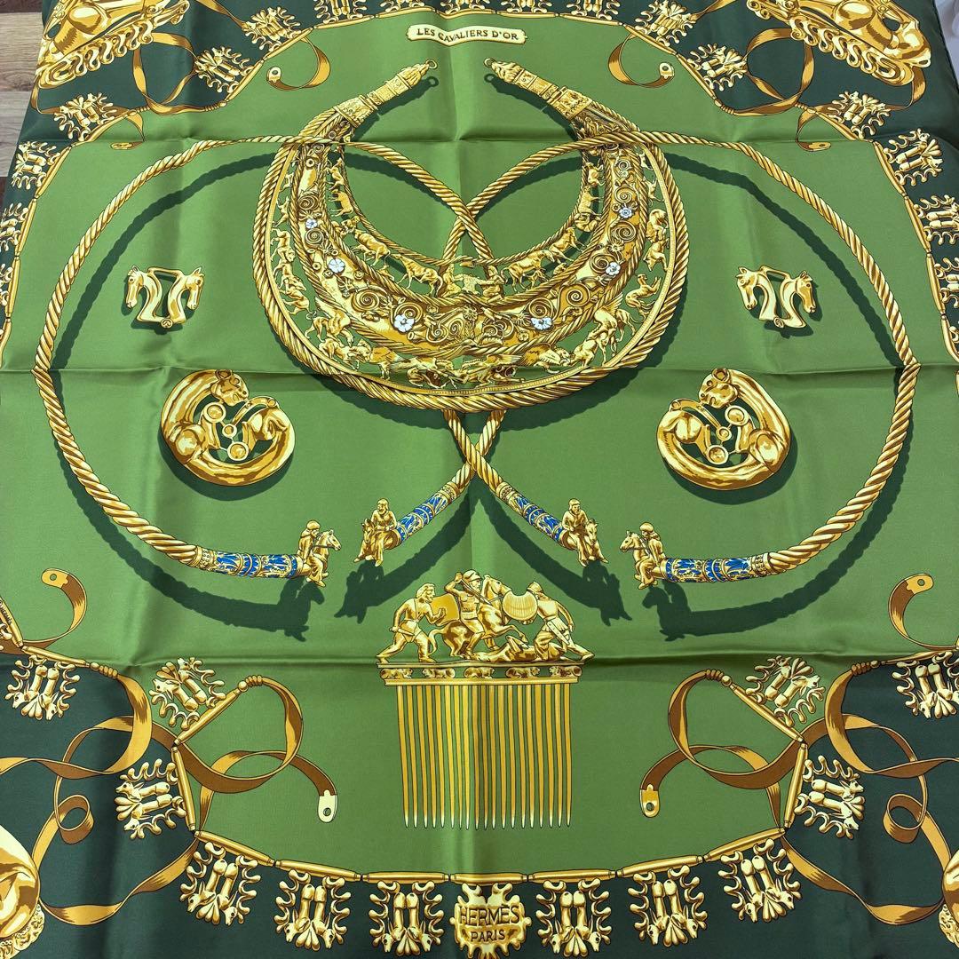 ∞ HERMES エルメス　カレ90　黄金の騎士 スカーフ