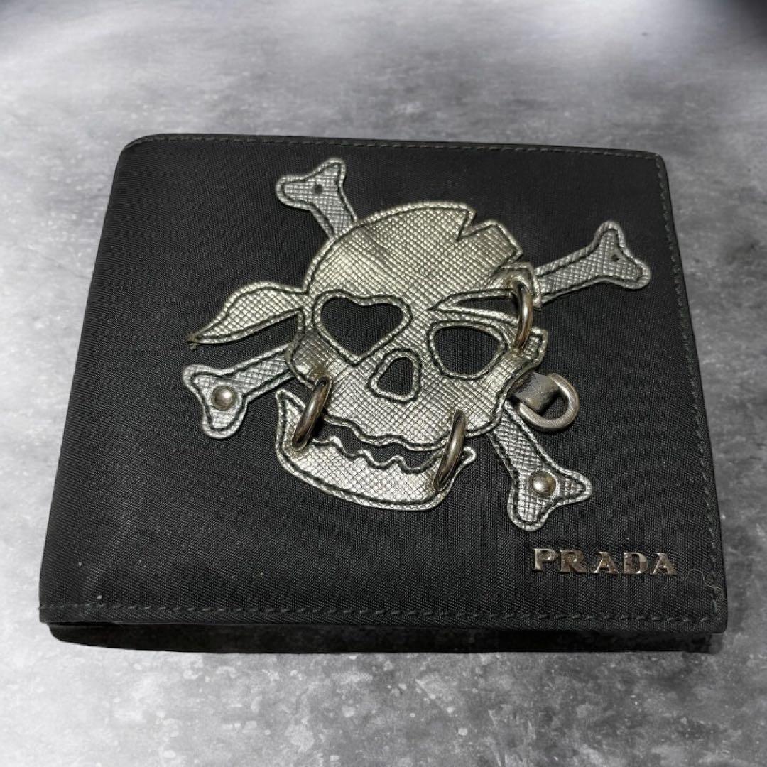 最終値下 美品 プラダ スカル刺繍 二つ折り財布 ギャランティカード付