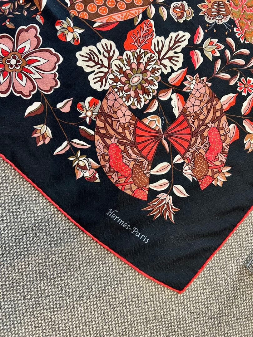 エルメス 花咲く織物140カシシル/カレジュアン