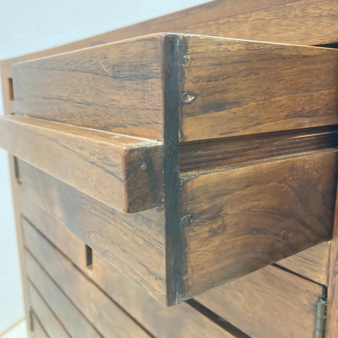 木製　キャビネット　サイドボード　収納　天然木