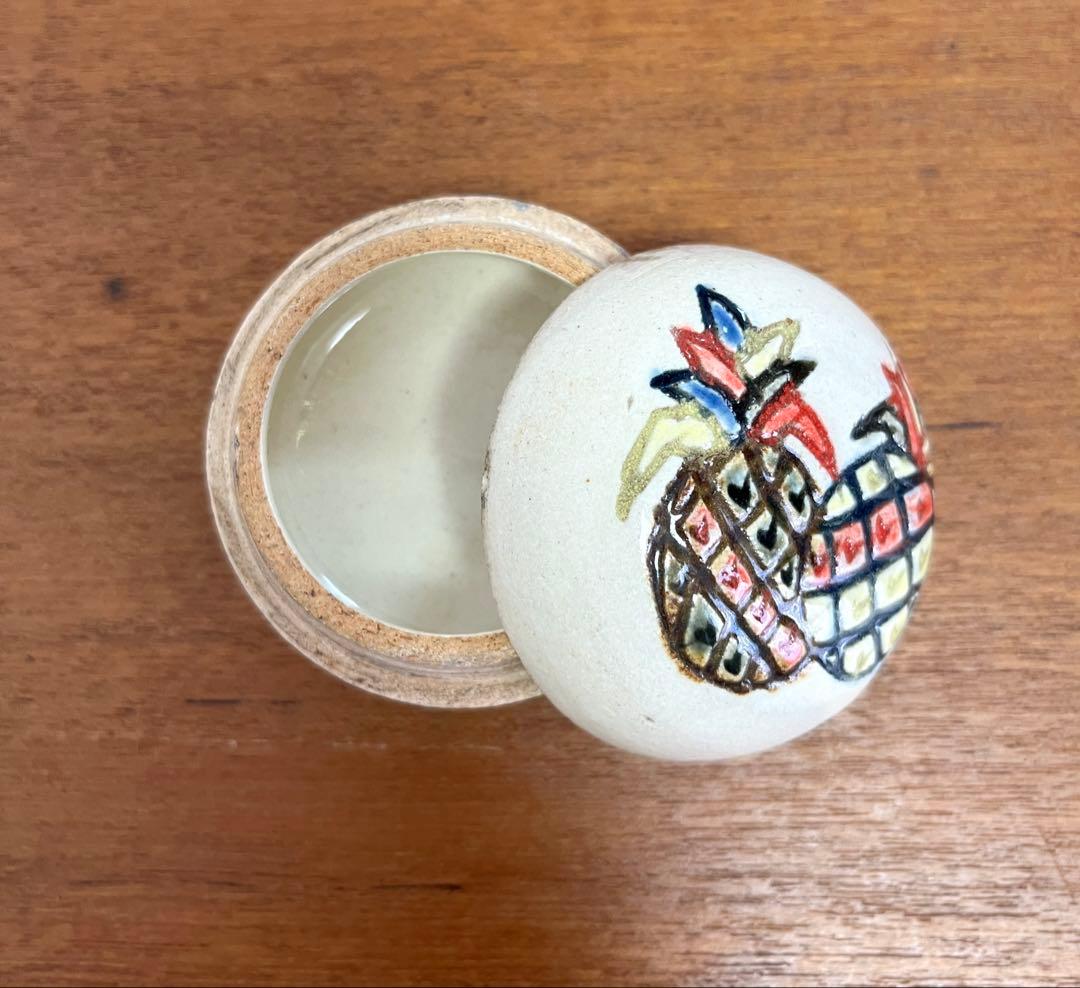 沖縄やちむん　パイナップル柄　香合