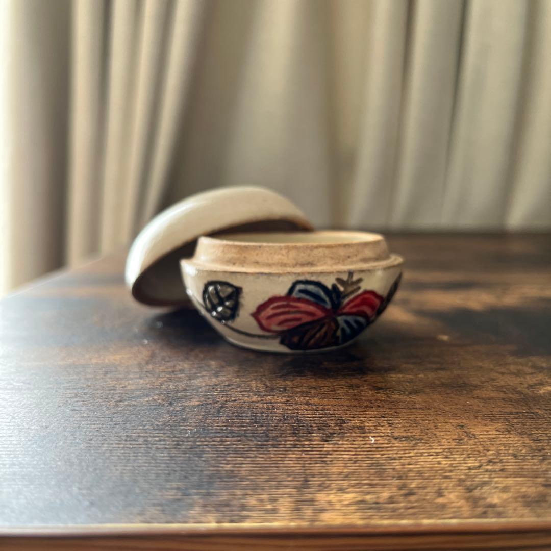 沖縄やちむん　パイナップル柄　香合