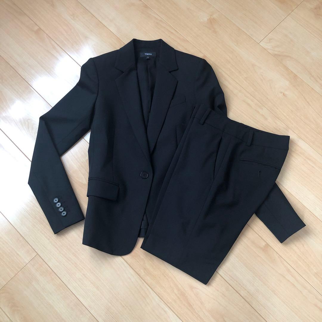 セオリー　ブラックパンツスーツ　XXO 小さいサイズ